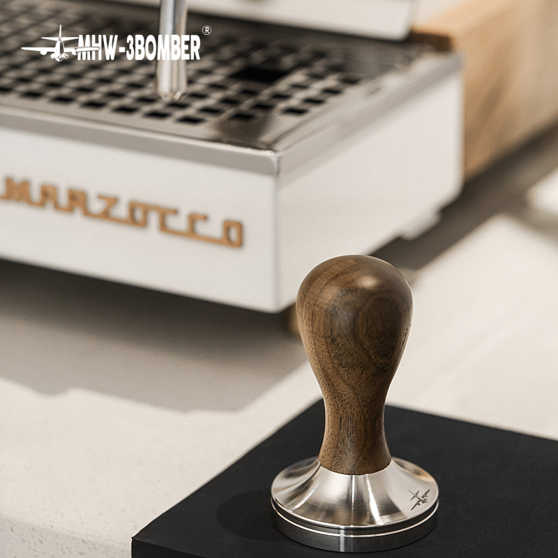 MHW-3BOMBER Vase Tamper 58mm Walnut-Flat