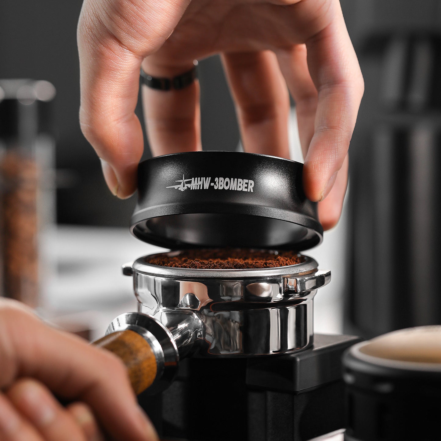MHW-3BOMBER Magnetic Dosing Funnel - 58mm